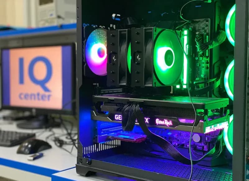 Учебные материалы IQ CENTER: Компьютеры и ноутбуки